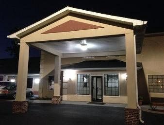 Super 8 By Wyndham Chatsworth/Dalton Exterior foto